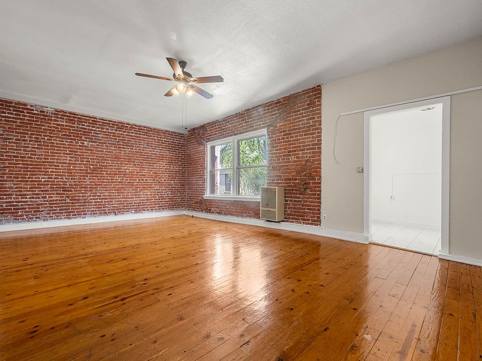 1st image of 1746 N Cherokee Ave APT 1Q