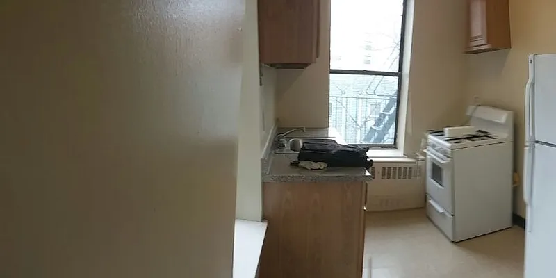 Rented by Uptown Flats LLC | media 6