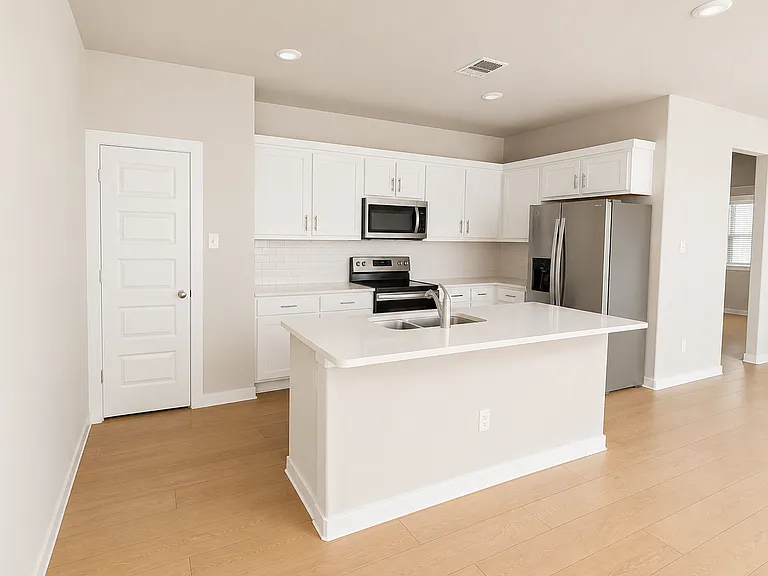 225 Mountain Meadow Ln — Photo 3