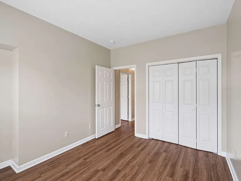 501 Churchill Xing — Photo 16