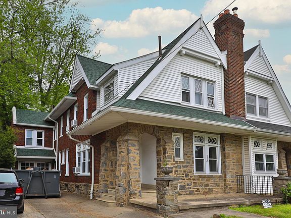 2nd image of 525 E Mount Airy Ave