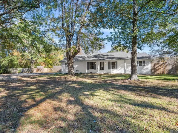 10466 Blackwater Rd, Baker, LA 70714