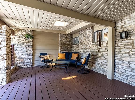4th image of 2626 HOPETON DR