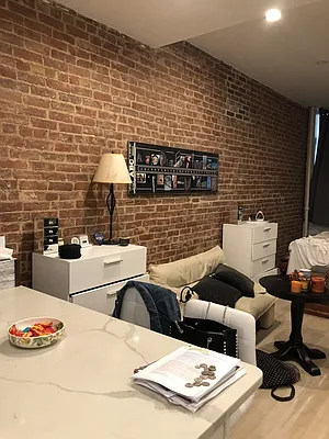 Rented by Sky Management | media 26