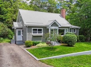 99 Walnut St, Bridgewater, NS B4V 1L7