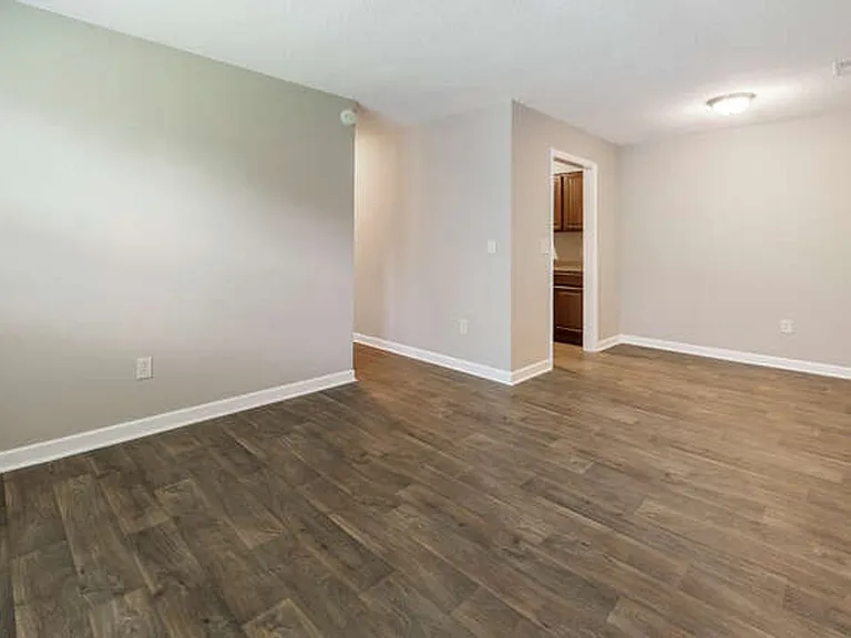 The Meadows Apartments — Photo 4