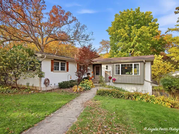 7103 Johnsburg Rd, Spring Grove, IL 60081