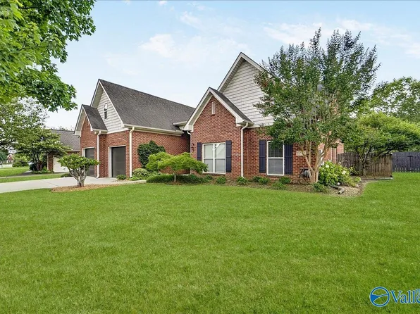 6714 Zach Ln SE, Owens Cross Roads, AL 35763