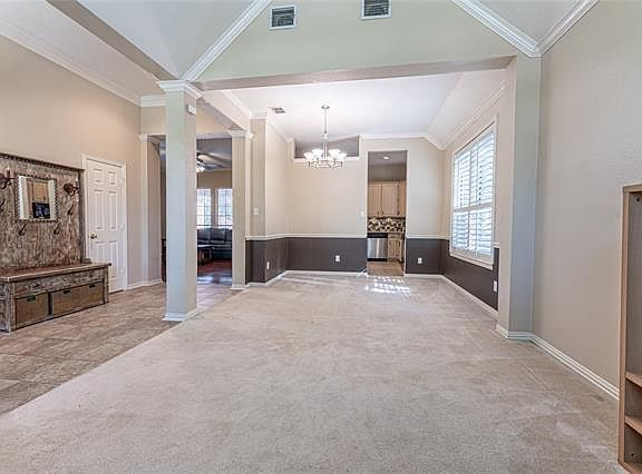2nd image of 1604 Shadywood Ln