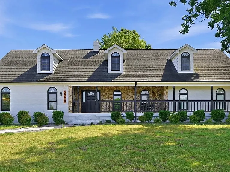 5009 Hemby Rd — Photo 1