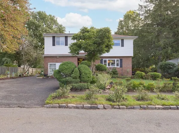112 Edgewood Drive, Orangeburg, NY 10962