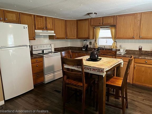 4th image of 144 Citrus Lakes Dr