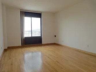 Rented by Global City Realty