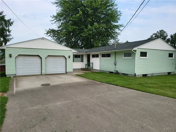 2 Mara Ln, Marathon, NY 13803