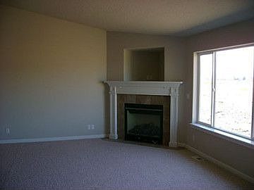 4th image of 1679 W Nesqually Ave