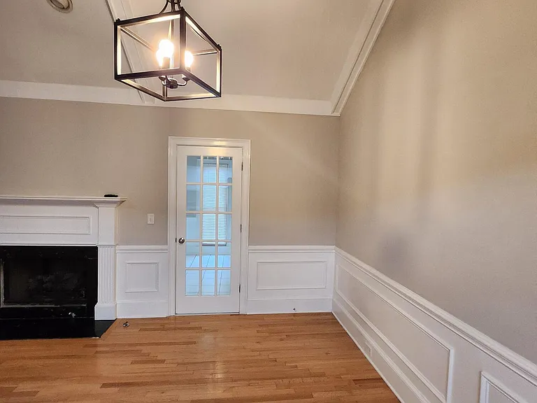 624 Crown Point Dr — Photo 4