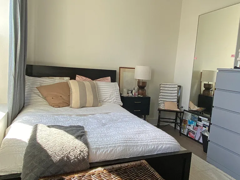 18 Q St NW #2 — Photo 17