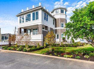 10 Via Ripa #1-SEA, Rumson, NJ 07760