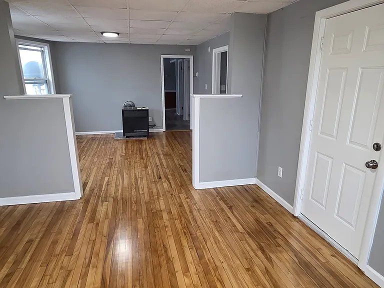 100 Fairmont Ave #3 — Photo 12