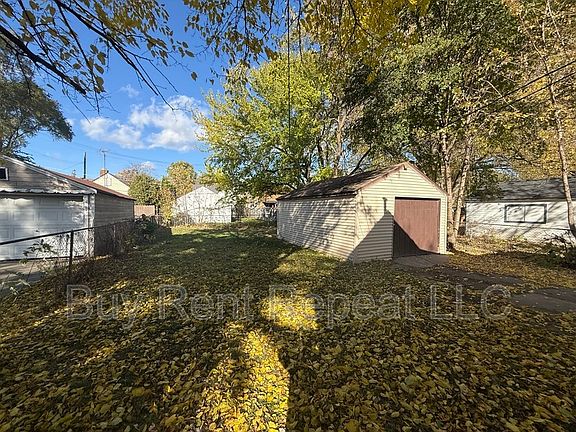 2nd image of 12735 Vernon Ave
