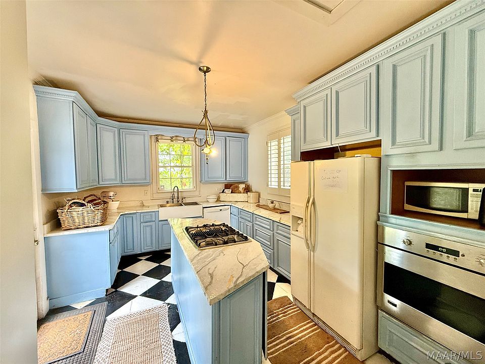 34th image of 801 Washington St