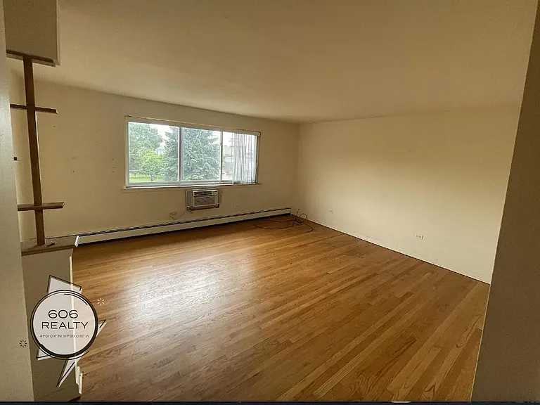 4827 West 31st! Great location for walkability! — Photo 3
