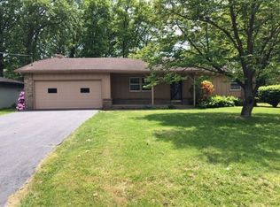 820 S Mission Cir, Springfield, MO 65809