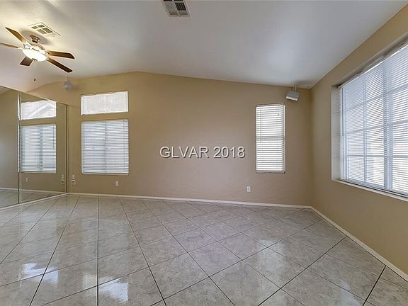 3rd image of 718 Cozy Canyon Dr