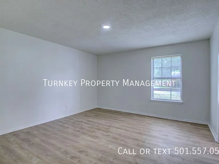 285 Kelso Rd — Photo 4