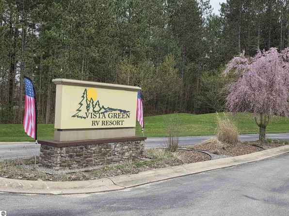 6100 Larson Rd SW, South Boardman, MI 49680