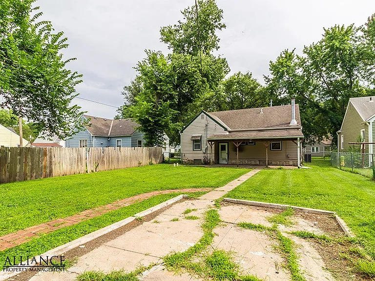 714 Thurston St — Photo 24