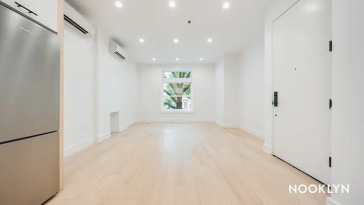 Rented by Nooklyn NYC LLC | media 22