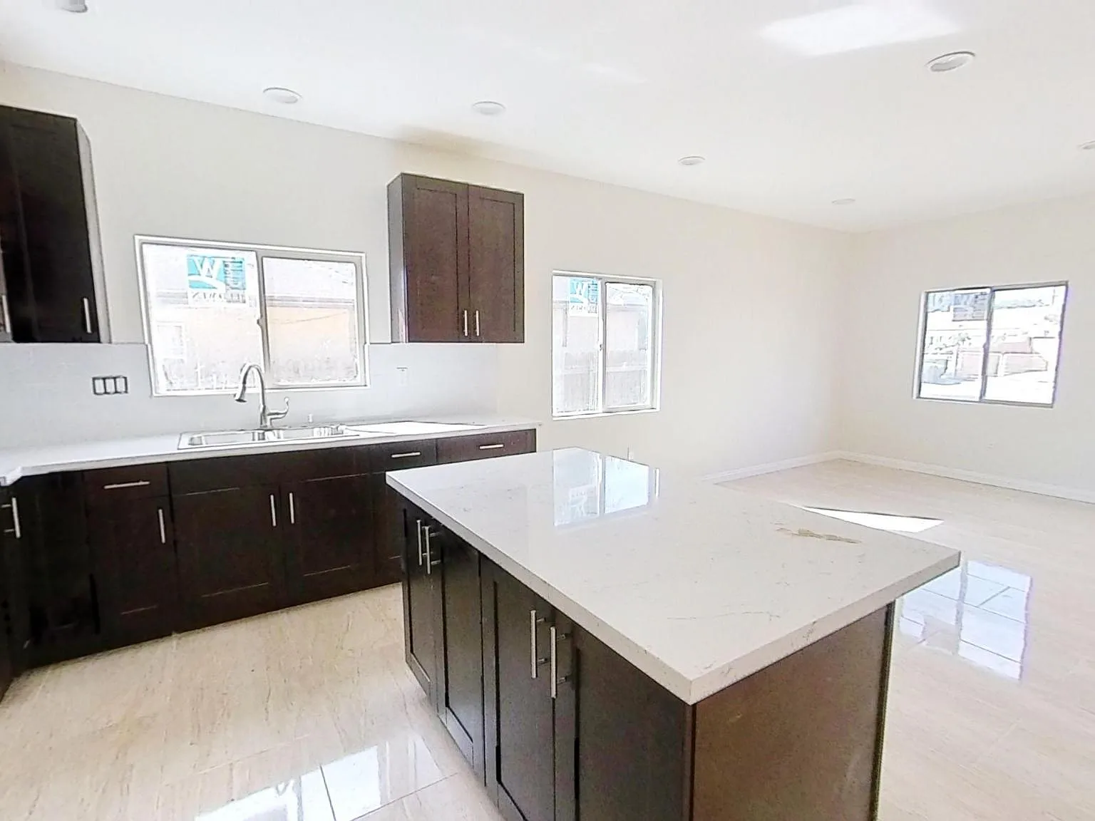 4 bed, 1700 sqft, $3,100 — Photo 1