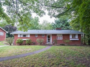 615 Horizon View Dr, Pittsburgh, PA 15235
