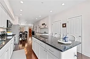 4059 Saint Johns Way — Photo 9