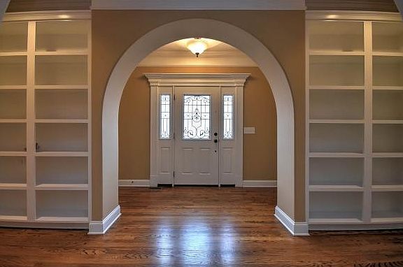 3rd image of 2516 Rivermont Cir