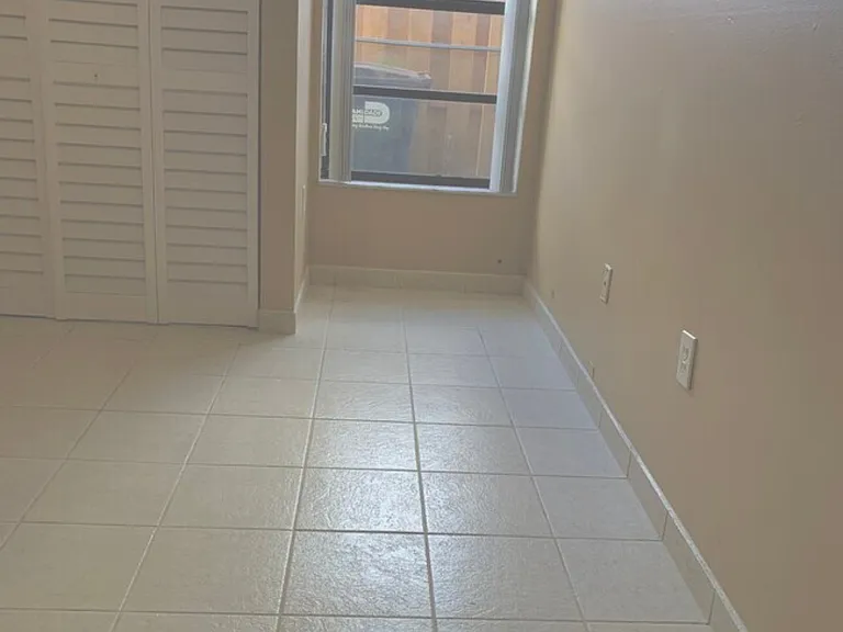 13566 SW 11th Ln — Photo 23
