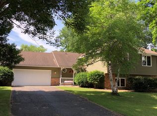 2009 87th Trl N, Brooklyn Park, MN 55443