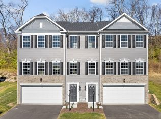 1301 Bedford Rd N, Irwin, PA 15642