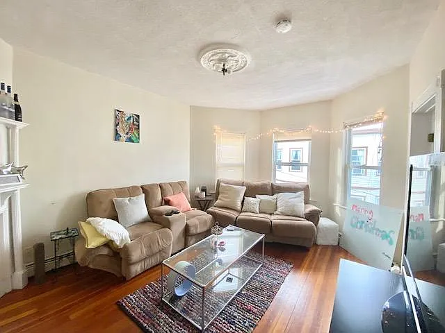 34 Darling St #3 — Photo 3