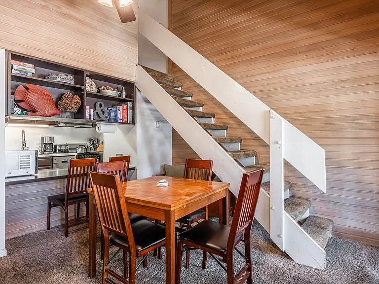 2289 Sierra Nevada Rd #K11 — Photo 4