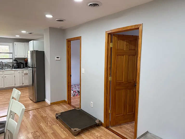 208 W Nippersink Rd — Photo 6