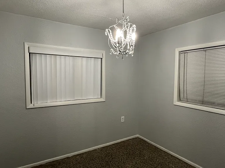 4520 Hampshire Rd — Photo 14