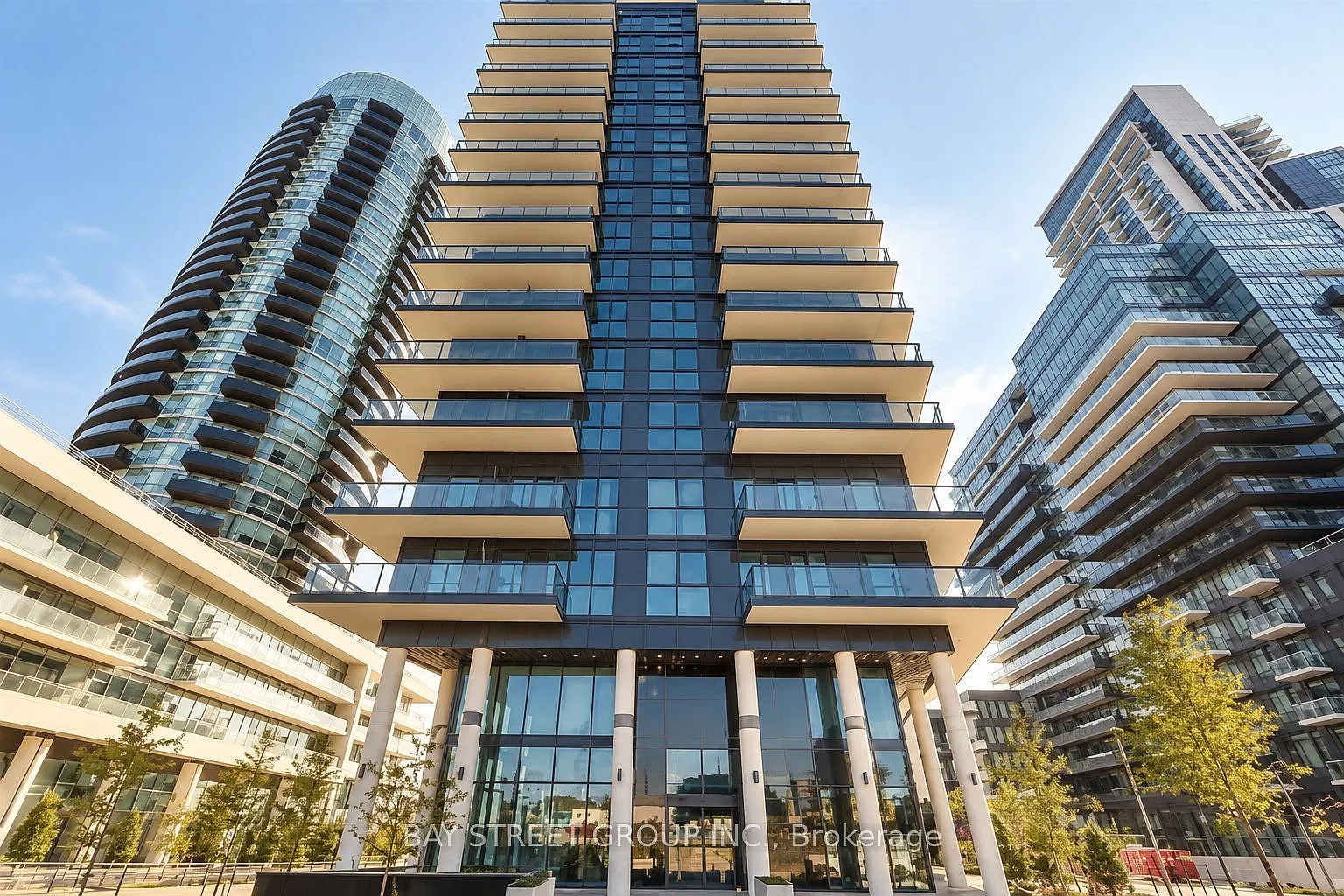 1 bed, $2,300 — Photo 3