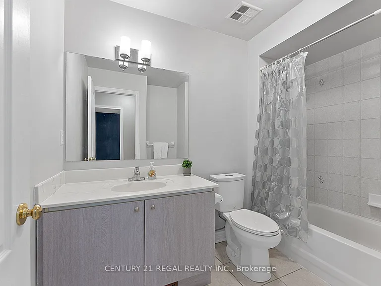 42 Ballymore Dr — Photo 43