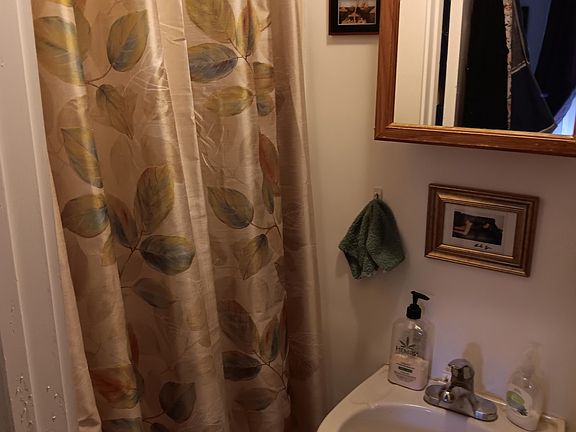 5th image of 848 Bantam Rd APT 5
