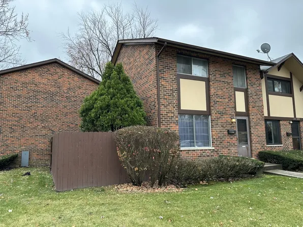 18W085 14th St, Villa Park, IL 60181