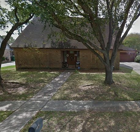 2nd image of 15010 Hollydale Dr