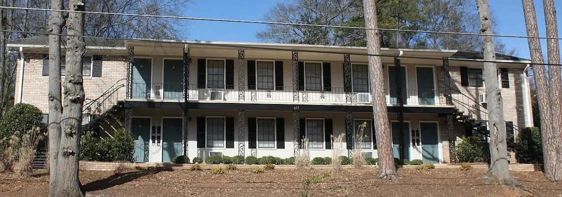 Building Photo - 223 E Cloverhurst Ave #3