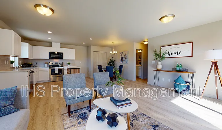 2513 E Helena St #A — Photo 1